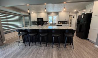 1815 Craig Rd, Aurora, NE 68818