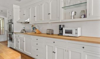 1008 Bear Valley Rd, Bear Valley, CA 95223