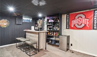 1884 Malasia Rd, Akron, OH 44305