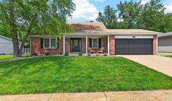 693 Rustic Valley Dr, Ballwin, MO 63021