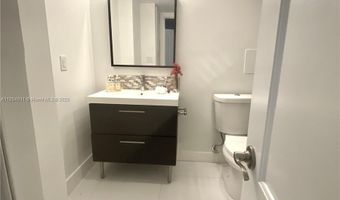 3301 N Country Club Dr 112, Aventura, FL 33180