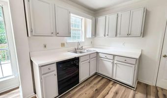 2945 Georgian Manor Dr, Alpharetta, GA 30022