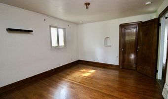 227 College Ave, Ashland, OH 44805