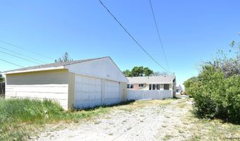 233 HYNDS Ave, Cheyenne, WY 82007