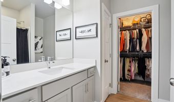 137 Wilder Ln, Ames, IA 50014