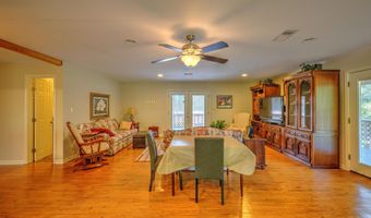 39 Harrison Rd, Bay St. Louis, MS 39520