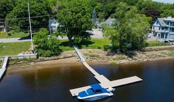 376 Main St 4, Amesbury, MA 01913