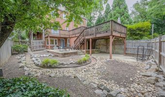 21- A W TAYLOR RUN Pkwy W, Alexandria, VA 22314