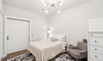 1800 MOUNT VERNON Ave 105, Alexandria, VA 22301