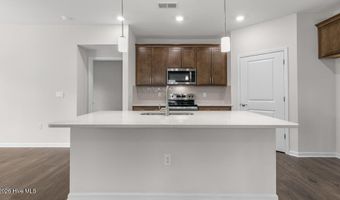 820 Fernwind Cir, Aberdeen, NC 28315