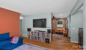 17 Azalea Rd, Arden, NC 28704