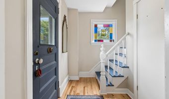 12 Cherry St, Bath, ME 04530