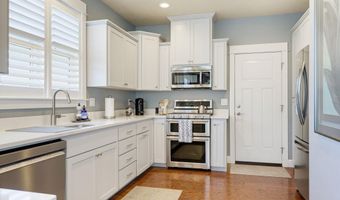 955 Overlook Dr, Ashland, OR 97520