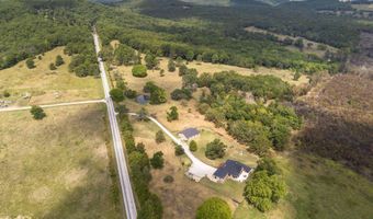 24352 State Hwy Ee, Aurora, MO 65605