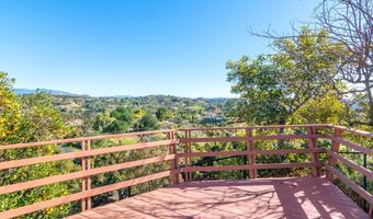 3322 Canonita Dr, Fallbrook, CA 92028