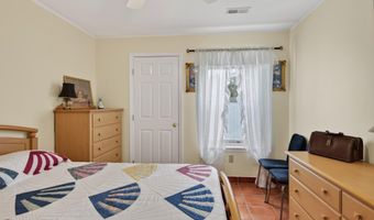 936 BAY RIDGE Ave 201, Annapolis, MD 21403