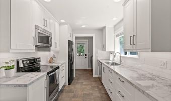 20029 Beaver Ln, Bend, OR 97703