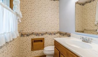 809 SE Sherman Dr, Ankeny, IA 50021