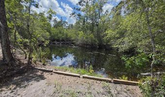 2638 Arpana Cir, Alford, FL 32420