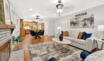 291 Oak Path Ct, Ballwin, MO 63011