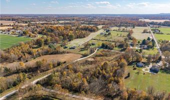 329 E Cutshall Rd, Austin, IN 47102