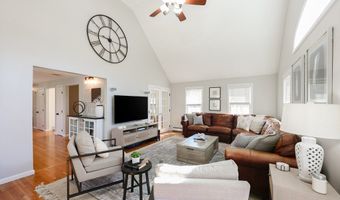35 Christopher Dr, Attleboro, MA 02703