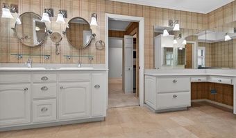 3116 Camelot Dr, Bartlesville, OK 74006