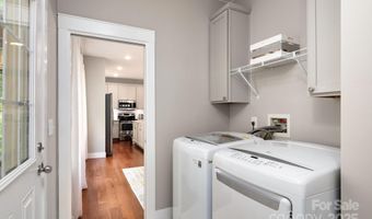 209 Patriots Dr, Asheville, NC 28805