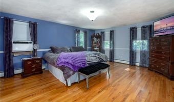 2 Elizabeth Ann Dr, Johnston, RI 02919