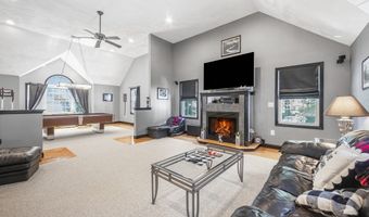 40 Adelman Rd, Billerica, MA 01821