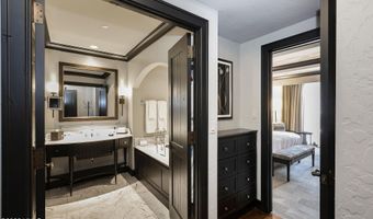 130 Daybreak Rdg HS640, Avon, CO 81620