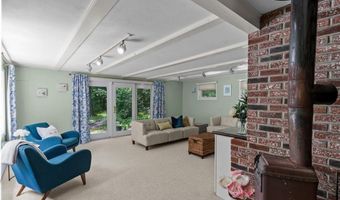 55 Atherton Rd, East Greenwich, RI 02818