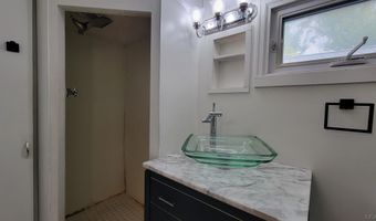 751 James St, Adrian, MI 49221