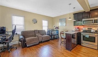 2 Dawson St, Belleville, NJ 07109