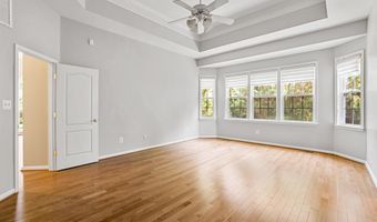 21565 CENTER POINT Cir, Ashburn, VA 20147
