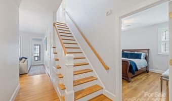 2306 Club Rd, Charlotte, NC 28205