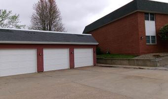 104 E 22nd St, Atlantic, IA 50022