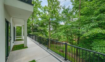 2321 N RICHMOND St, Arlington, VA 22207