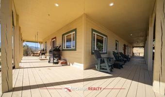 6 Bear Creek Rd, Cody, WY 82414