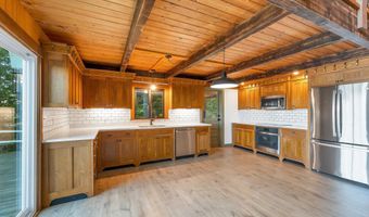 230 Big Barndoor Is, Alton, NH 03810