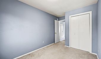 6201 LONE OAK Dr, Bethesda, MD 20817