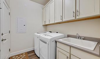 60 ALMARTE Cir, Carefree, AZ 85377