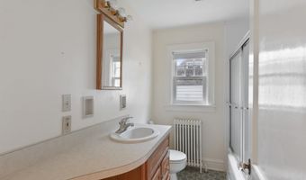 37 Bilodeau Ct, Burlington, VT 05401