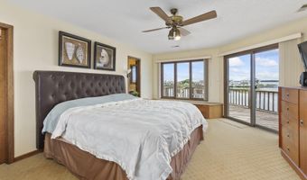 221 Smith St, Atlantic Beach, NC 28512