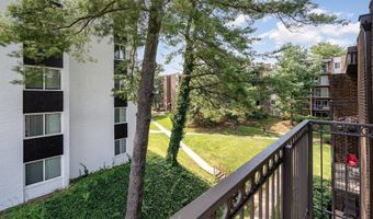 75 S REYNOLDS St 411, Alexandria, VA 22304