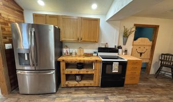 873 DELRAY Rd, Augusta, WV 26704