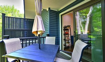 703 S Main St 703, Cheshire, CT 06410