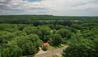 1776 Riverside Dr, Auburn, ME 04210