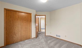 13842 Redwood St NW, Andover, MN 55304