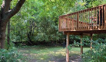 285 Brookside Dr, Ann Arbor, MI 48105